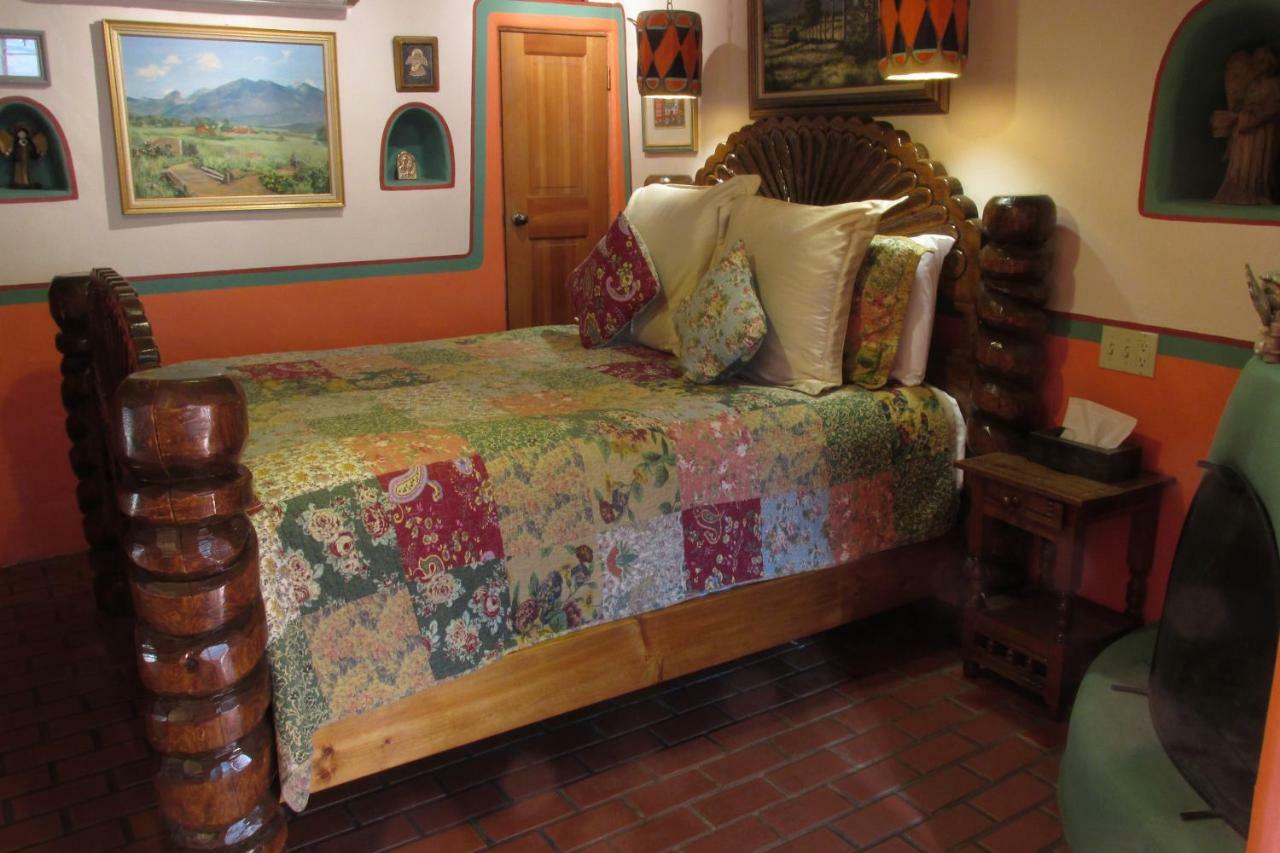 La Dona Luz Inn An Historic B&B Taos Buitenkant foto